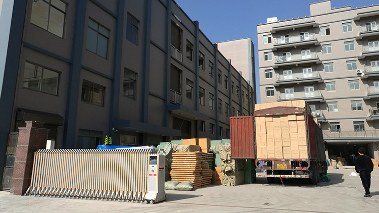 Wenzhou Creez Playground Equipment Co.,Ltd.